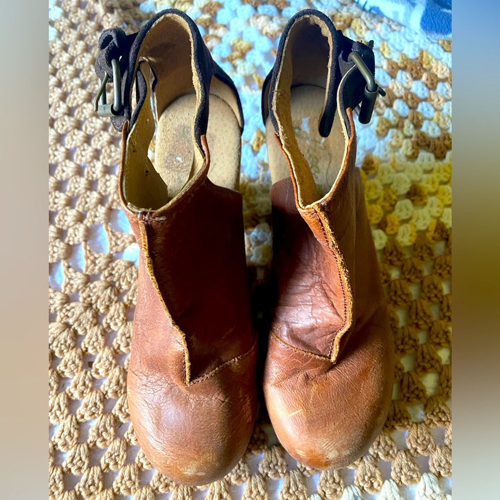 Free People Amber Orchard clogs.